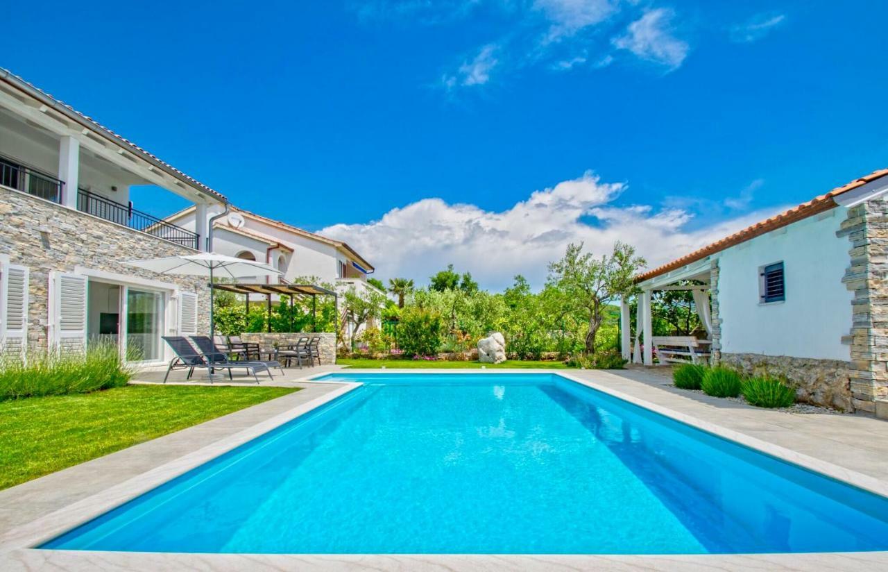 Salt&Sand Villa Kornić Exteriör bild